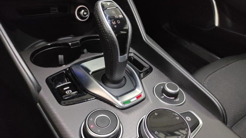 ALFA ROMEO Giulia (2016) Giulia 2.2 Turbodiesel 160 CV AT8 Sprint - Cozzi
